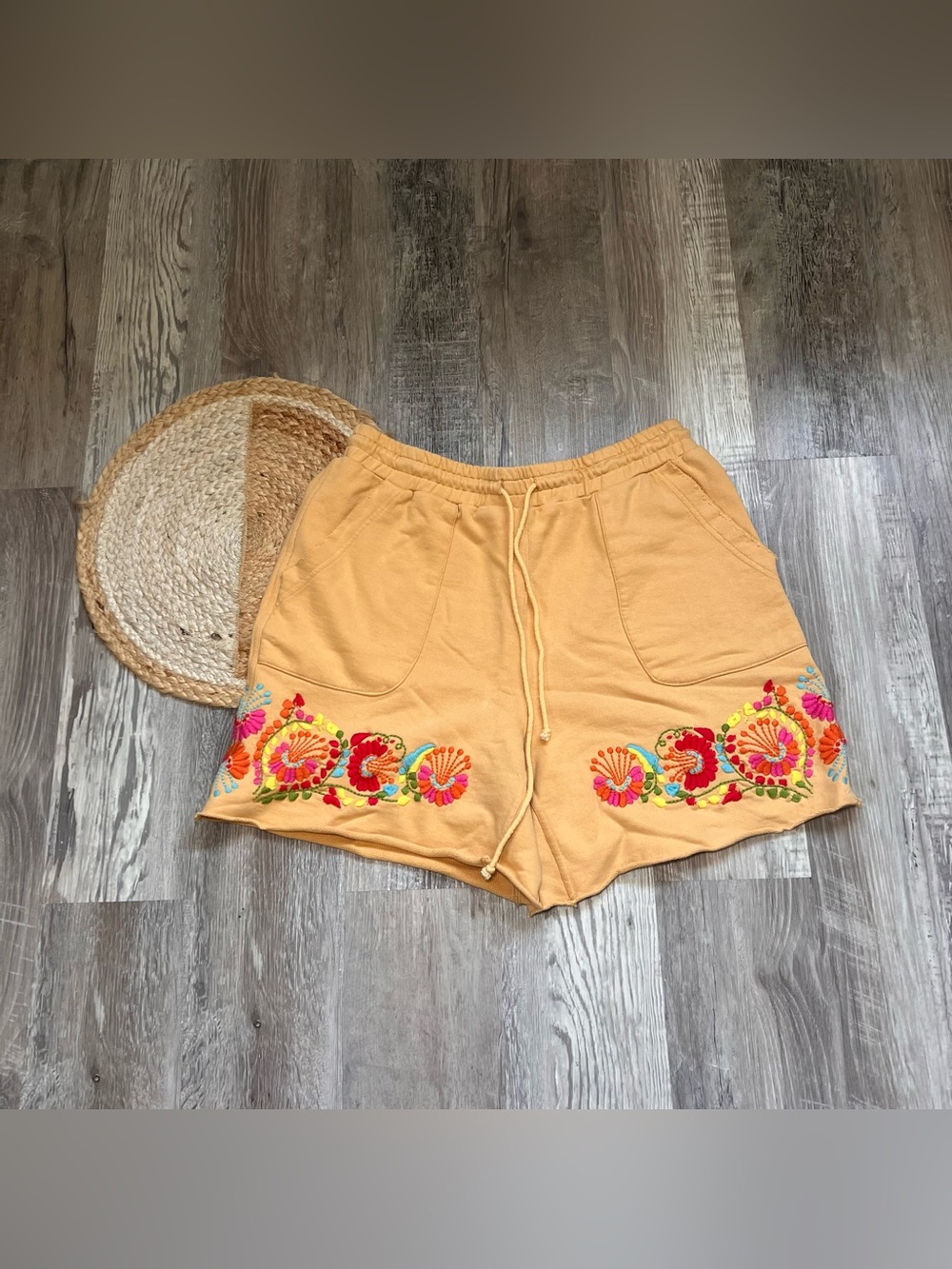 SISTER MARY Embroidered Floral Womens Shorts